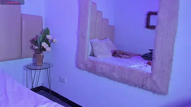 meredith_jones's cam snapshot