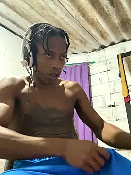 Larry-n-clouds's cam snapshot