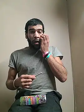 GuyInNY live sex cam