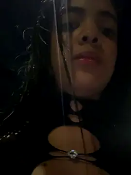 NAUGHTY_LITTLE_18 live sex cam