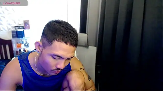 Thefriskyasian live sex cam