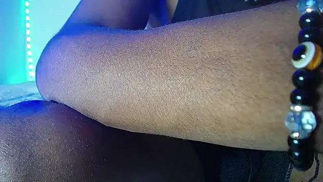 Denzo_cornell1's cam snapshot