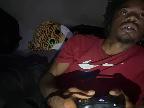 SlimeCrownzOut5's cam snapshot