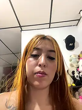 LeahCat69's cam snapshot