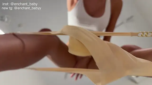 enchant_baby live sex cam