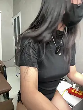 Voyerra_g live sex cam