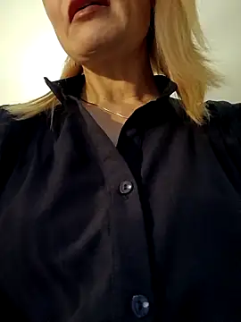 JennyOMay live sex cam