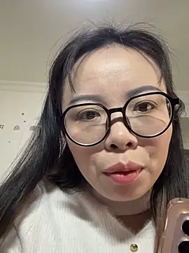 chick-888 live sex cam