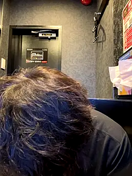 yuuki8910 live sex cam