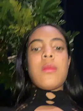 NAUGHTY_LITTLE_18 live sex cam