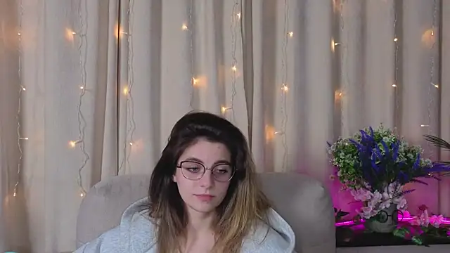 CasandraMickell live sex cam