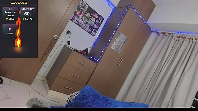 MissCarolinne live sex cam