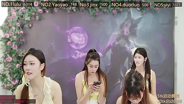 DogdogSM live sex cam