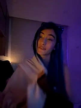 Lunapage's cam snapshot