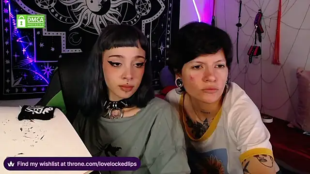 lovelockedlips's cam snapshot