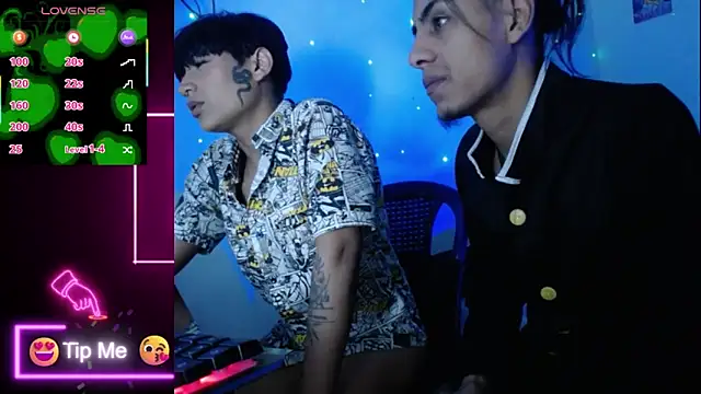 Papi_Mami_Live's cam snapshot