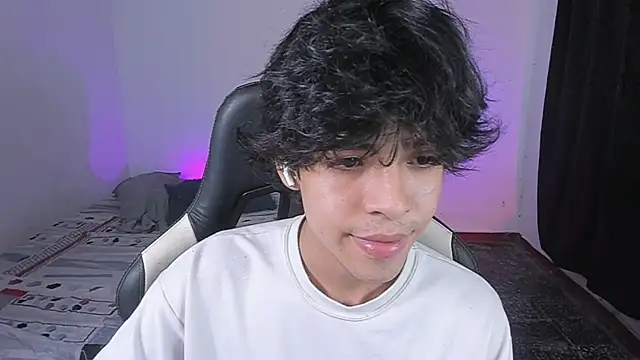 Alan26_'s Stripchat show and profile