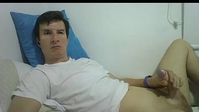 carliesexyman's cam snapshot