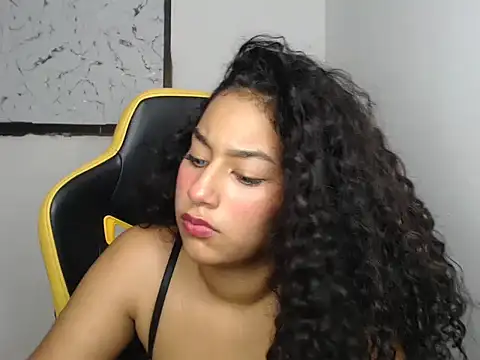 emily_stars1's cam snapshot