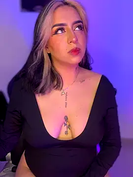 VeloraVyxen_'s cam snapshot