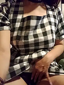 KITTEN-10 live sex cam