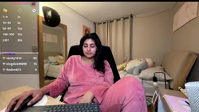 cloe_small live sex cam