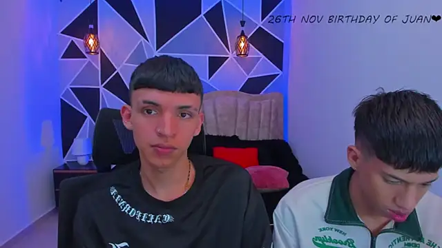 Juan_Nd_Steven live sex cam