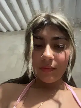 Sweed-virgin-pussy live sex cam