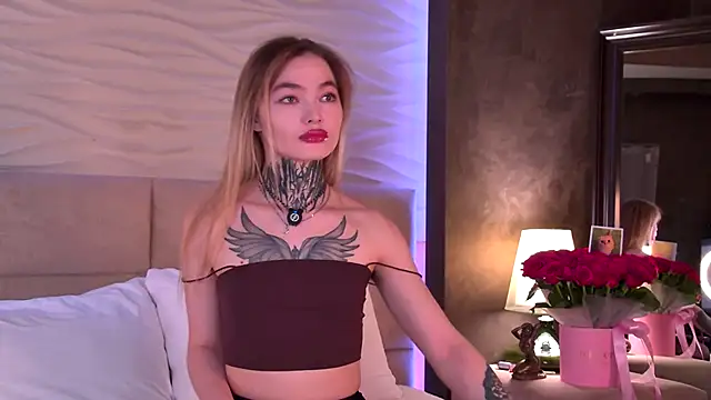 AriWild live sex cam