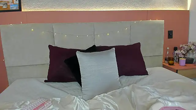 AniiRose live sex cam