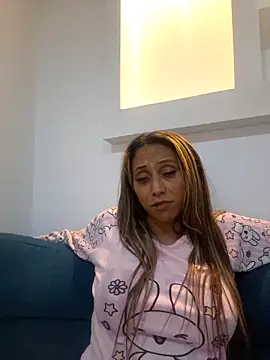 salome_drasin's cam snapshot