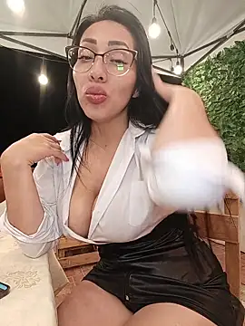 Isabellitasexi38 live sex cam