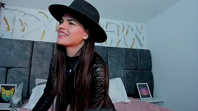 Astrid_Velle live sex cam