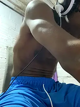 Larry-n-clouds's cam snapshot