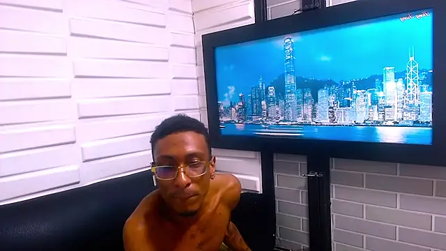 Jose_Smoke live sex cam