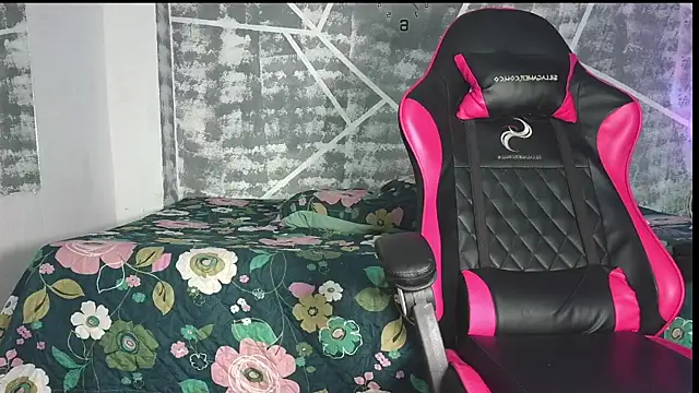 leonidas_18k live sex cam