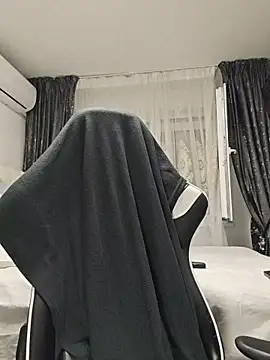 AvaDivaMilf's cam snapshot