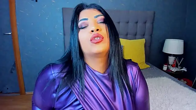 AmyCubes live sex cam