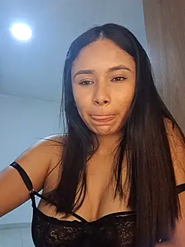 DollyRouse's cam snapshot