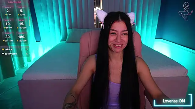 FataleNellie live sex cam