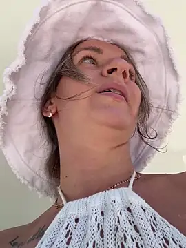 EvvaMur live sex cam