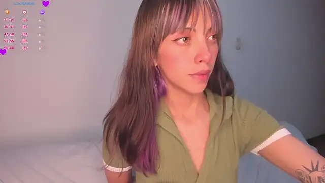 MiaGoth_'s cam snapshot