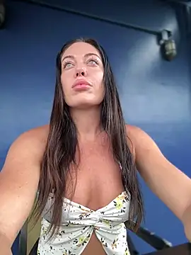 LilliThelo live sex cam