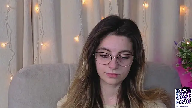 CasandraMickell live sex cam