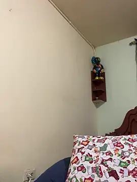 MaxDell's cam snapshot