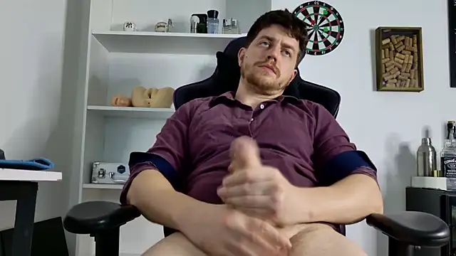 aaronlegend_'s cam snapshot