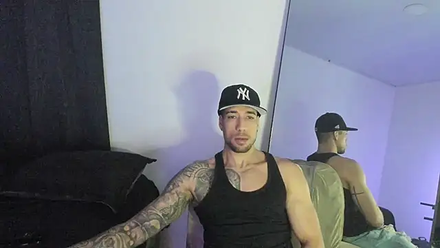 ThiagoLugo live sex cam