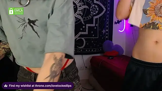 lovelockedlips's cam snapshot