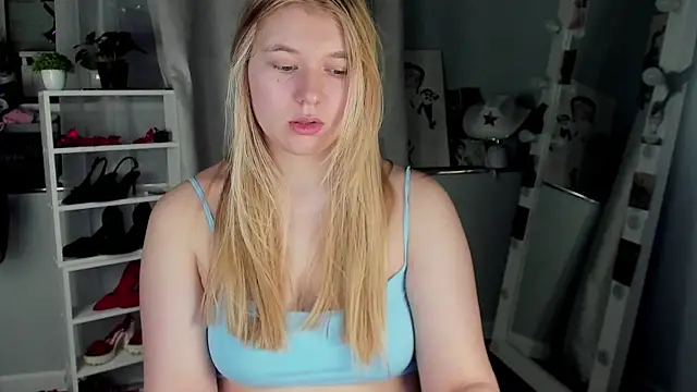 Rebecca_Kelly's cam snapshot