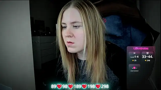 Olivia_Munk's cam snapshot